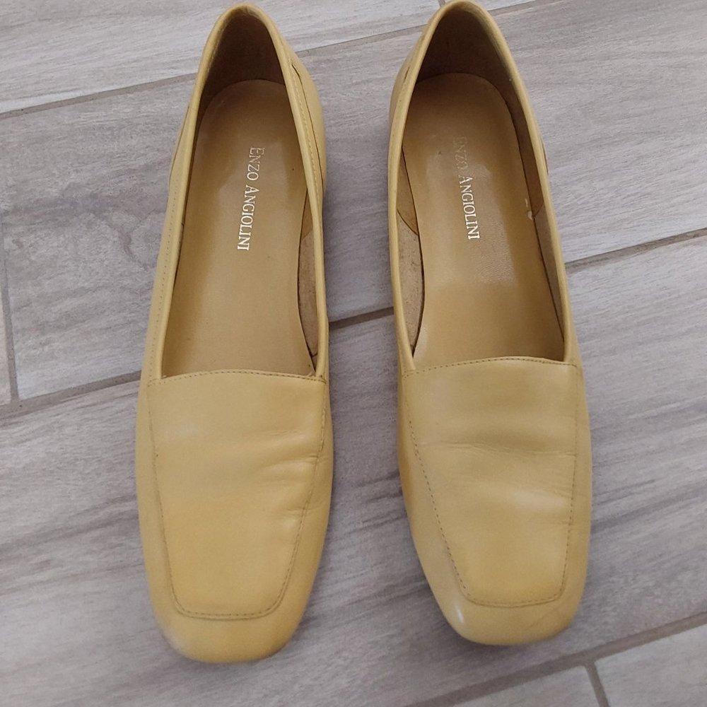 Enzo Angiolini LIBERTY Yellow Leather Slip On Loafer.  Size  7.5 NN